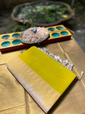 Lemon Green with off white light weight Kanchipuram silks