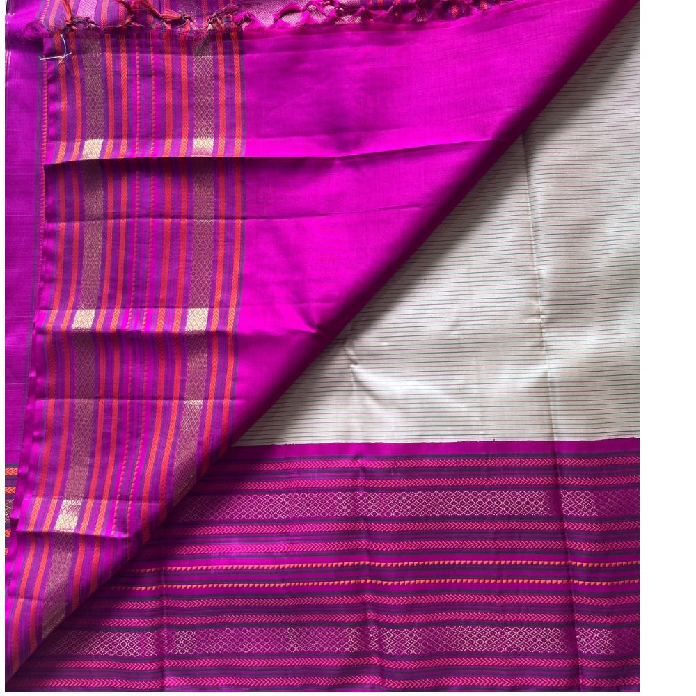 Varisei pettu, in beige and Rani pink Kanchipuram silk