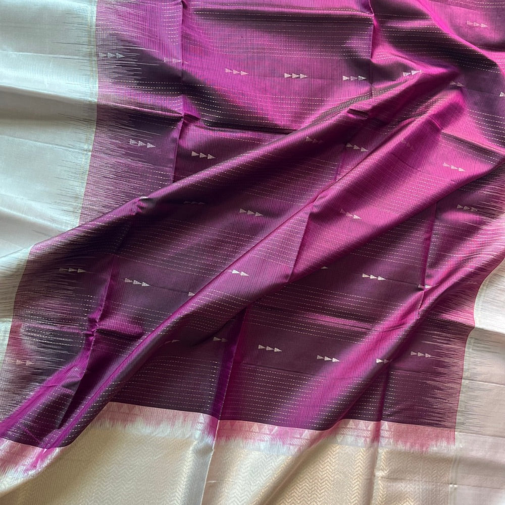 Red Wine with off white in light weight Kanchipuram silks