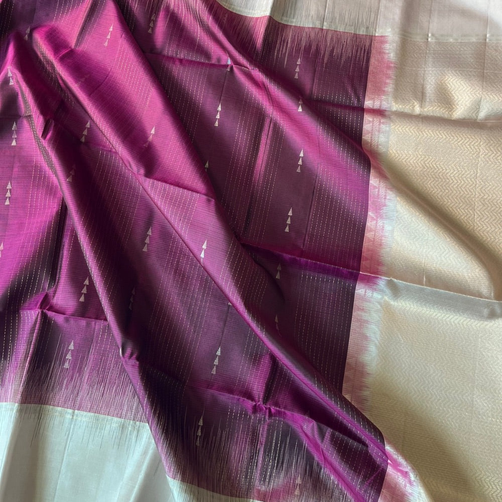 Red Wine with off white in light weight Kanchipuram silks