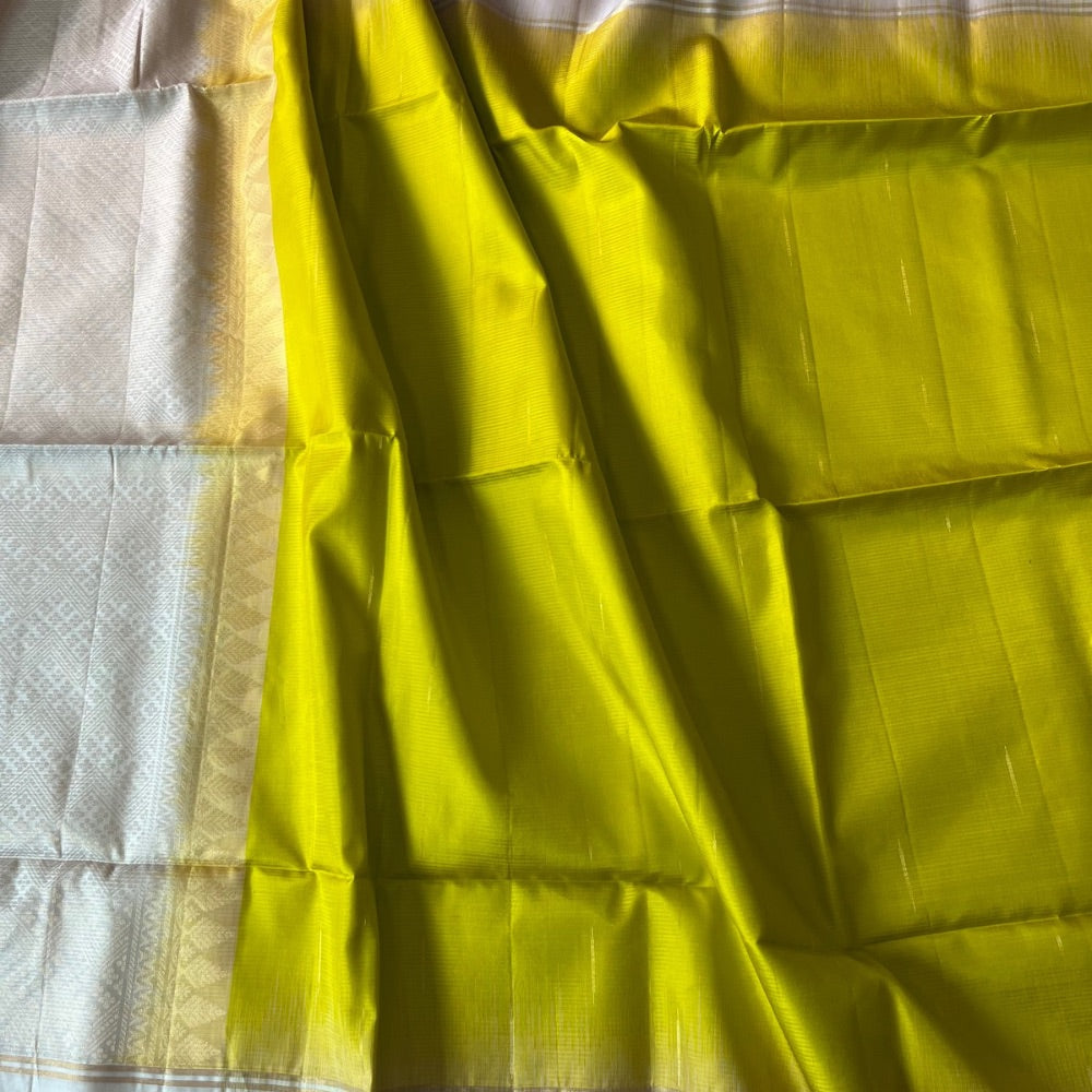 Lemon Green with off white light weight Kanchipuram silks