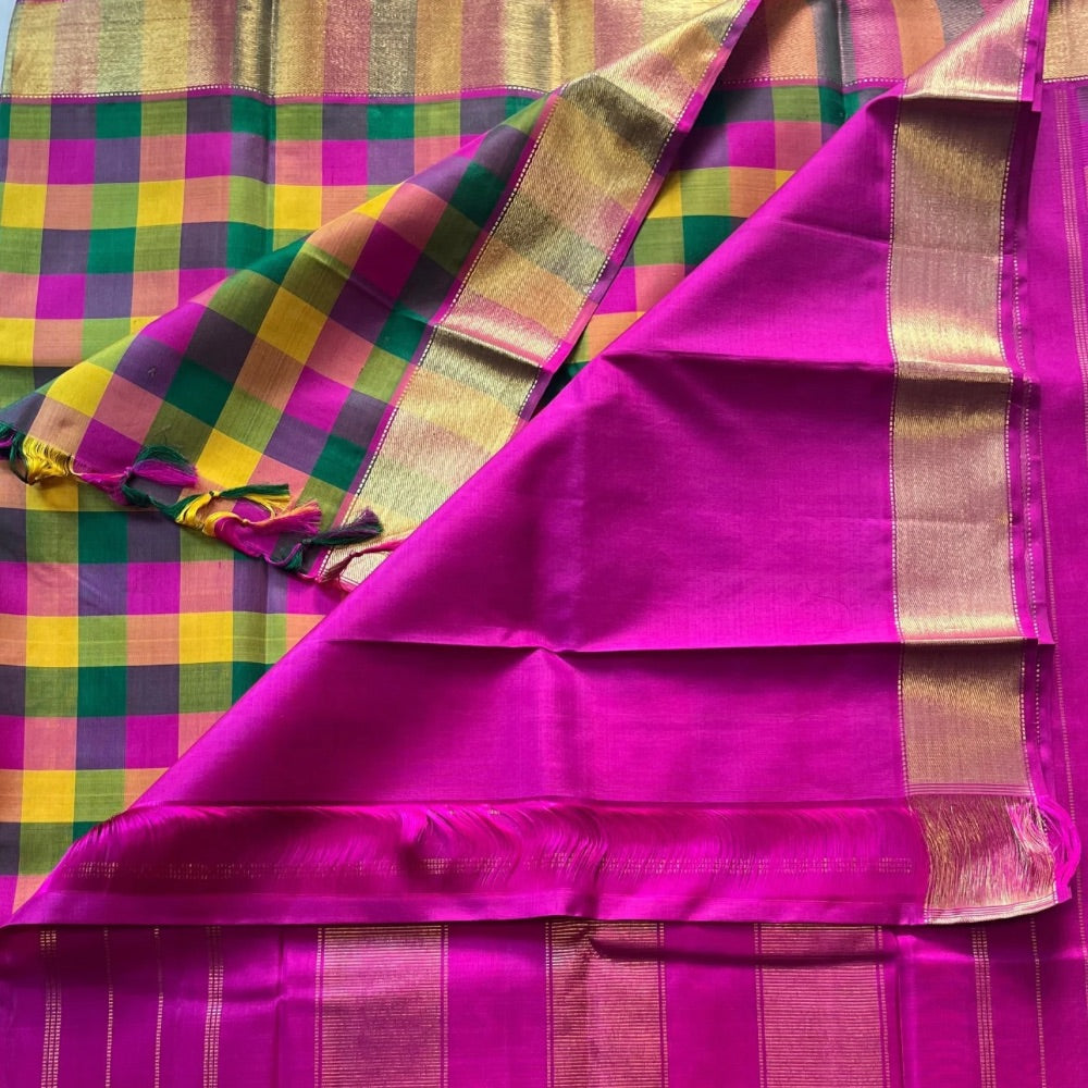 Palum pazham, Madras checks in traditional colour combination